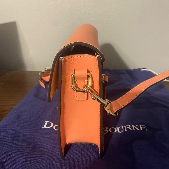 NWT Dooney & Bourke Beacon East West bag - Picture 3 of 10